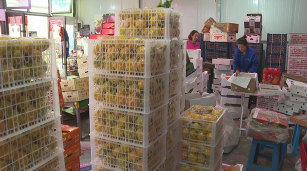 把好“節(jié)前關(guān)口” 確保“舌尖安全” 食用農(nóng)產(chǎn)品批發(fā)市場(chǎng)專(zhuān)項(xiàng)整治行動(dòng)見(jiàn)實(shí)效